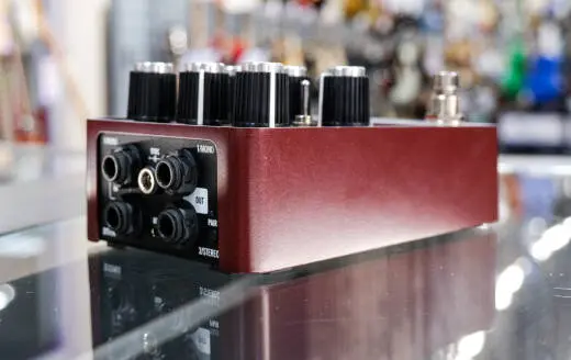 Universal Audio - UAFX Ruby '63 Top Boost Amplifier Pedal 2